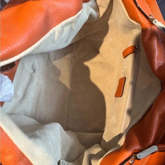 Vibrant Orange Leather Shoulder Bag - Picture 4 of 6